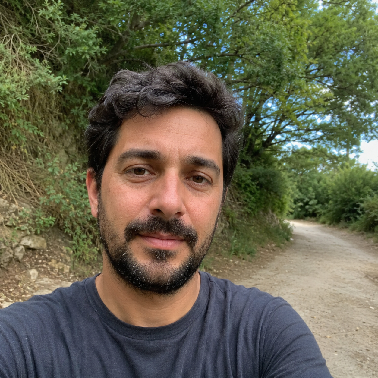 <em>Víctor P.</em>